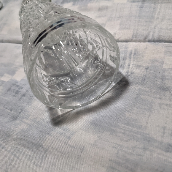 2 Identical Vintage Russian Horn Crystal Wine Glasses - Picture 6 of 6